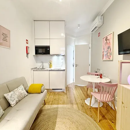 Rosario 2 By Homeful Homes * Lizbona